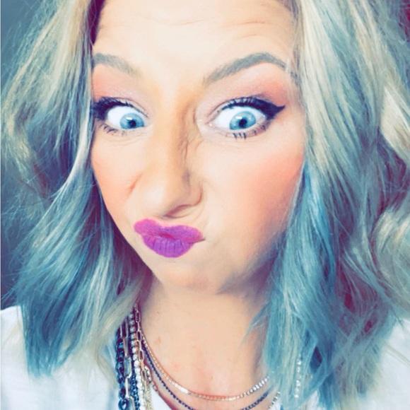 Meet your Posher, Chelsea - Picture 1 of 1